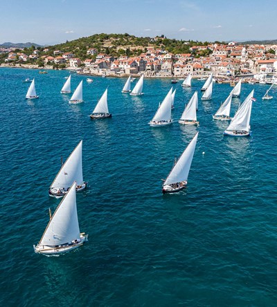 Regata latinskim jedrom "Burtiž"